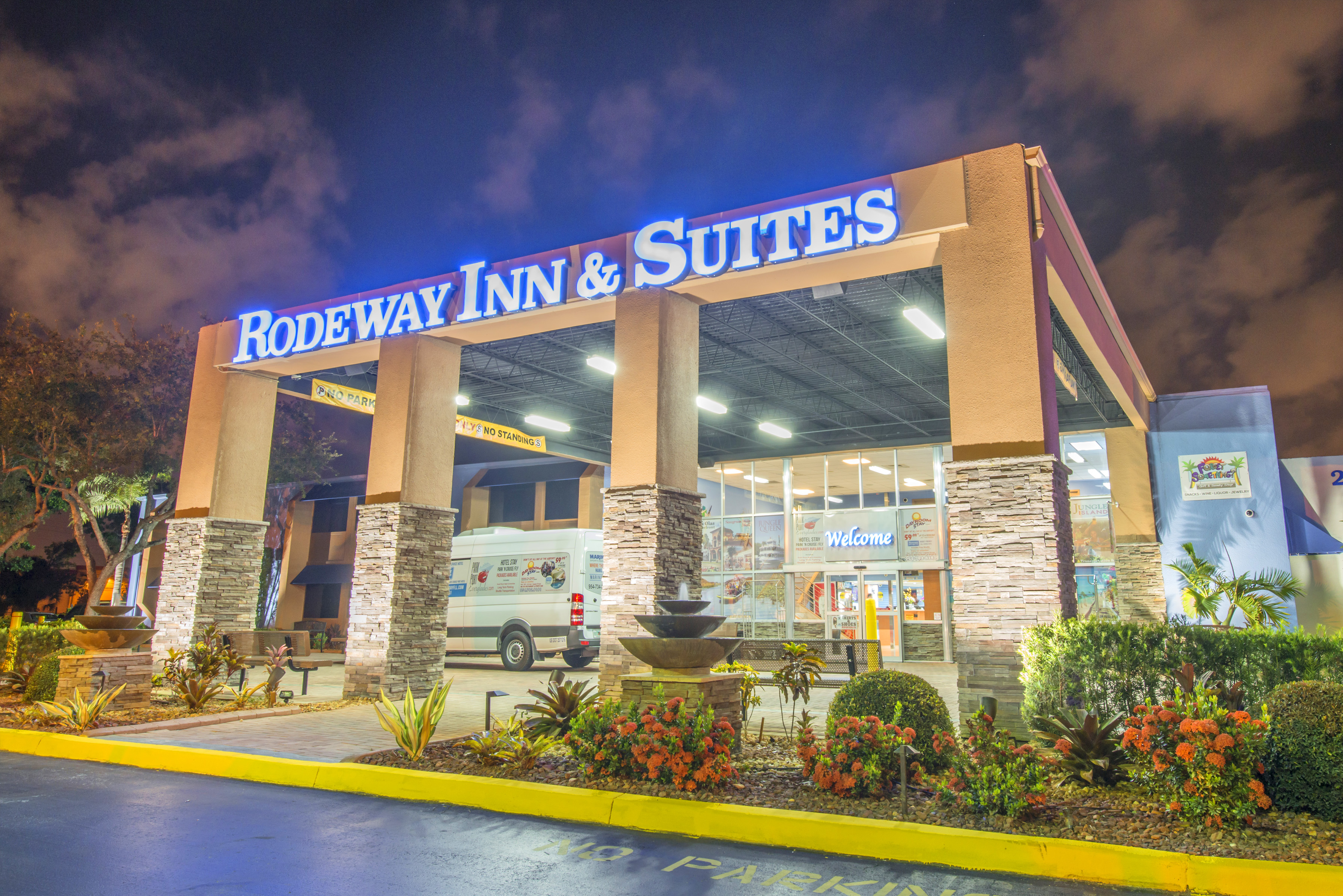 Rodeway Inn & Suites - Fort Lauderdale Airport & Port Everglades Cruise